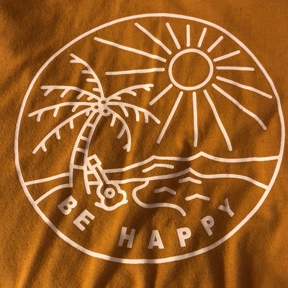 Mustard yellow short sleeve shirt. Brand SHEIN. Made in China - Picture 4 of 4